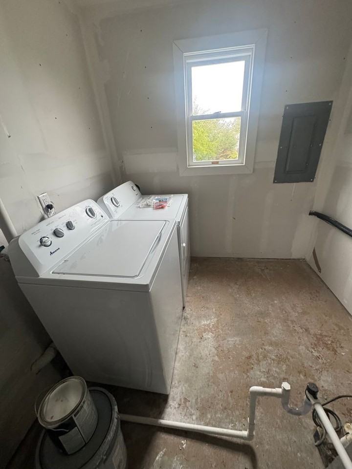 2106 E Caulder Avenue - Photo 7 of 28