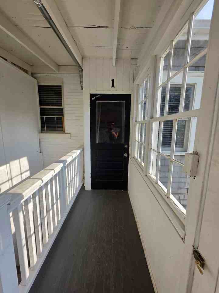 648 University - Photo 2 of 49