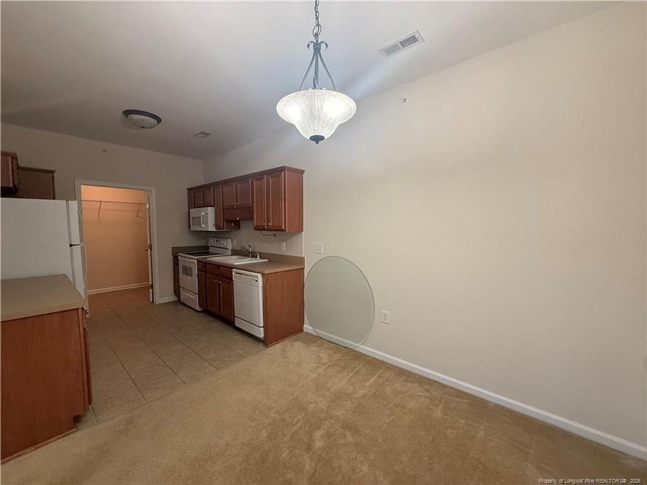 635 Marshtree Ln #306 - Photo 4 of 17
