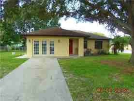2220 Seward Cir - Photo 1 of 1