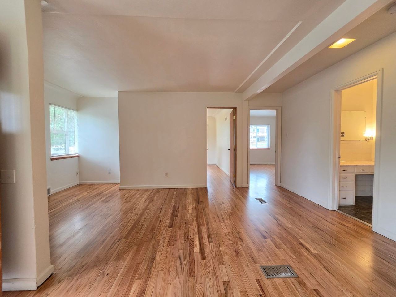 1901 Baseline Rd - Photo 4 of 33