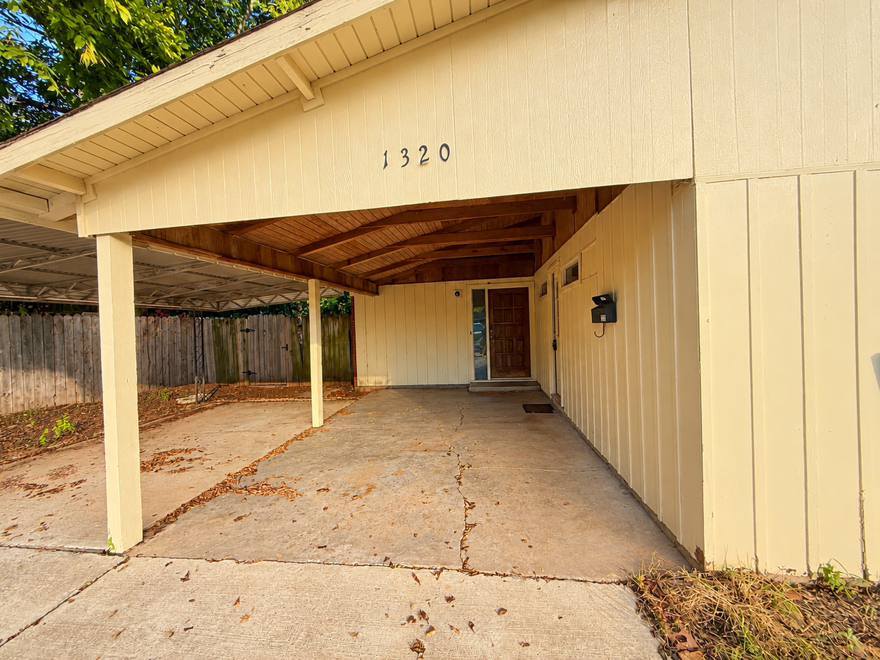 1320 Mark Ave - Photo 3 of 50
