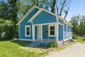 featured image of 2604 W Calhoun St