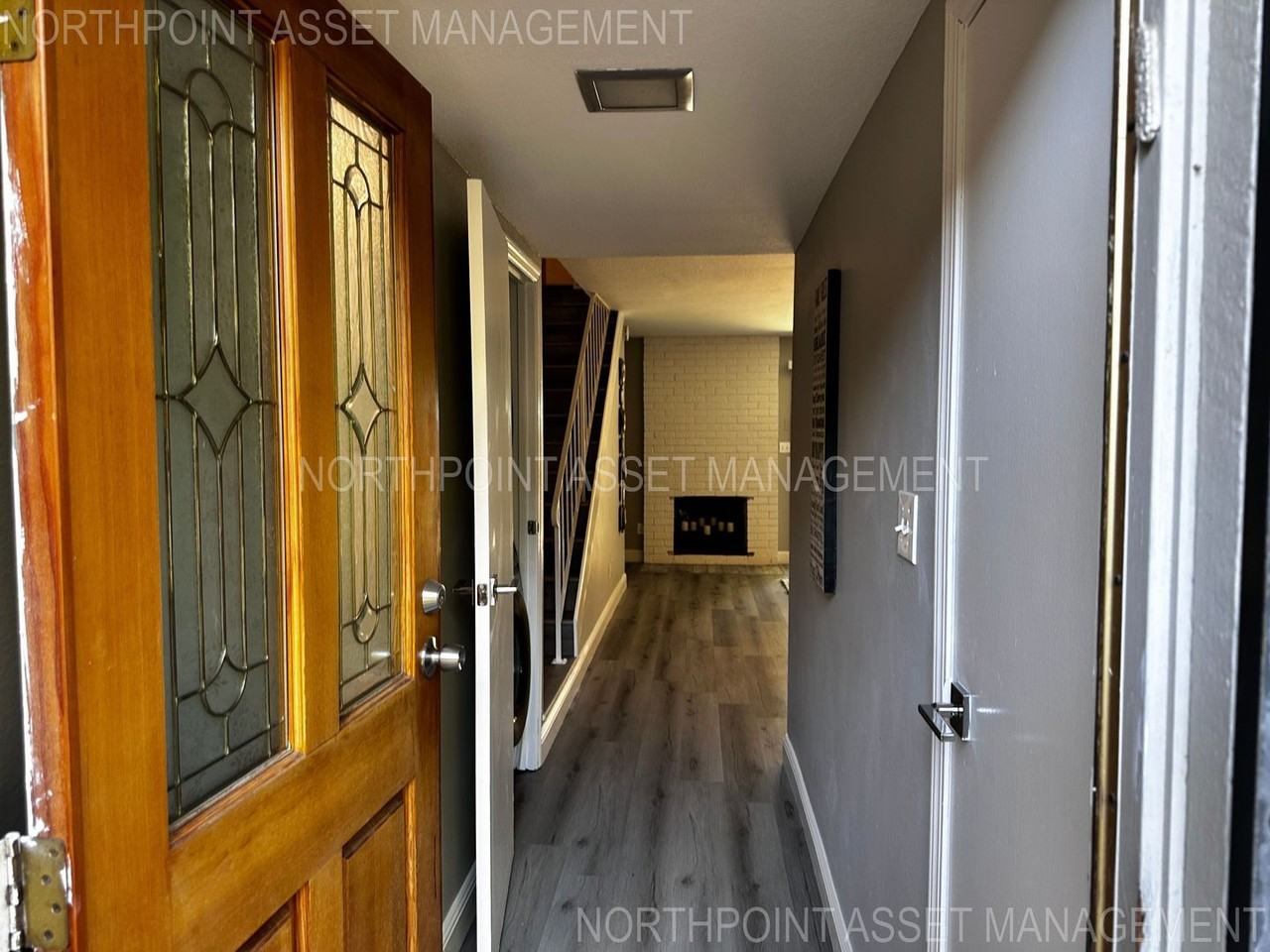 1578 Newborough Dr - Photo 3 of 28