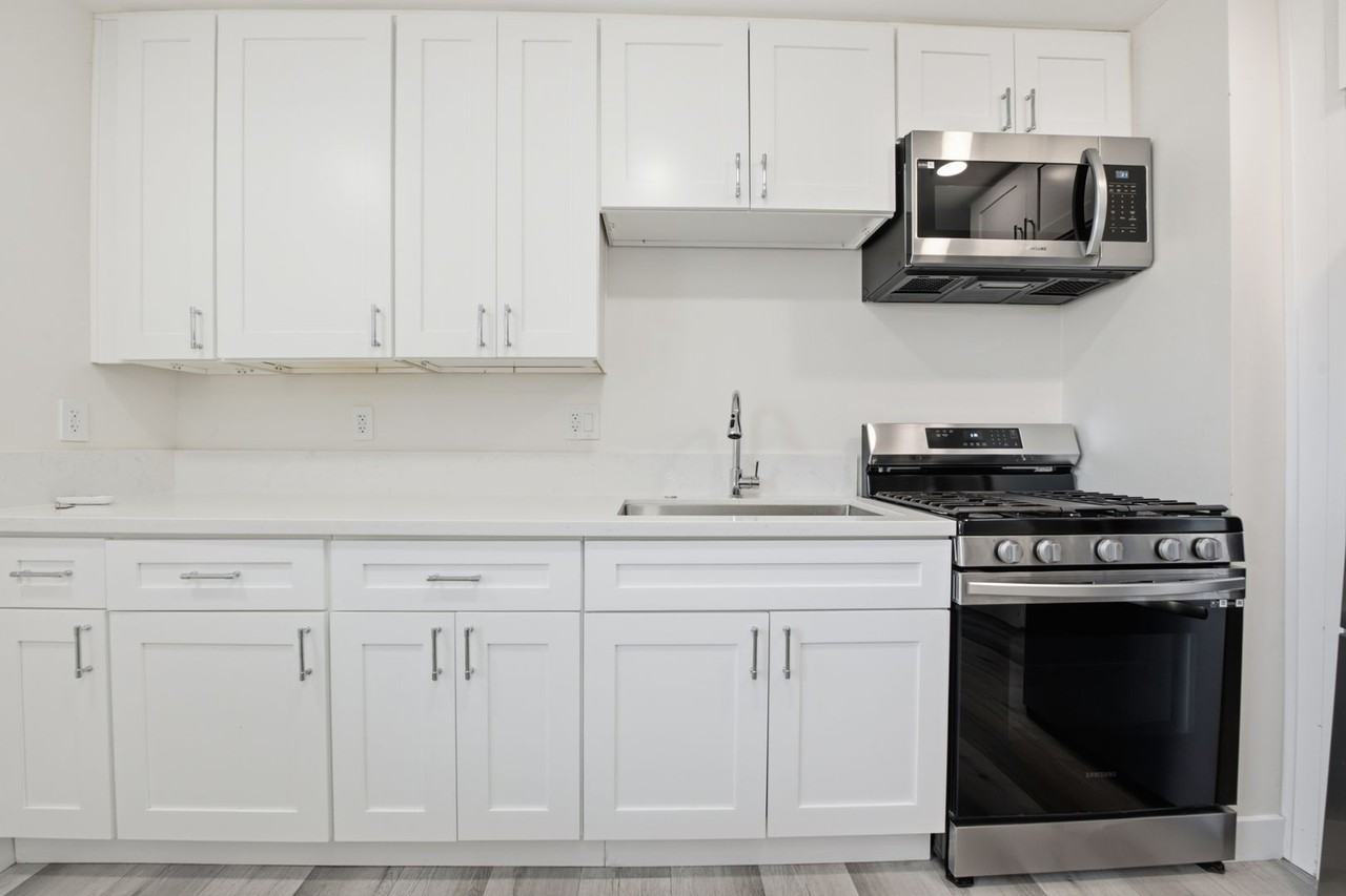 4953 Baja Ct - Photo 3 of 13