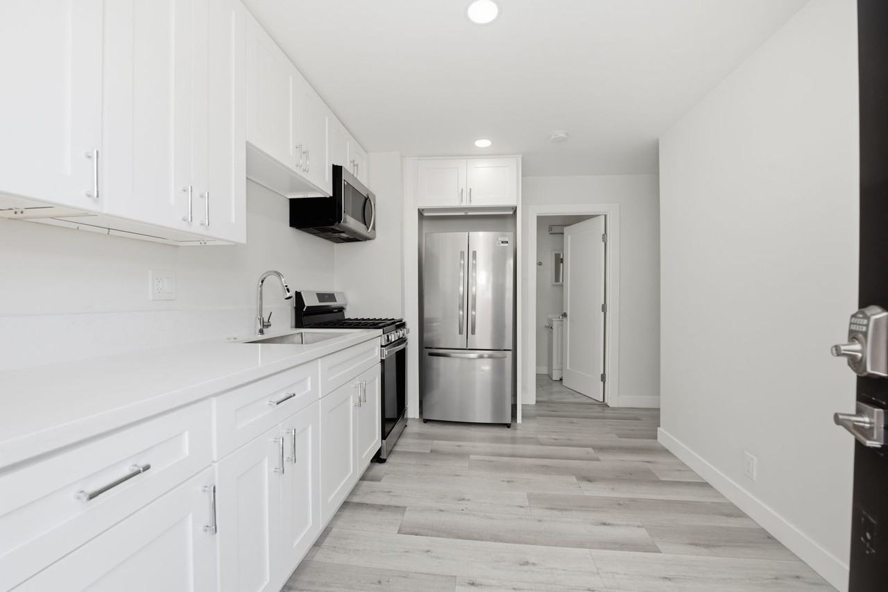 4953 Baja Ct - Photo 5 of 13