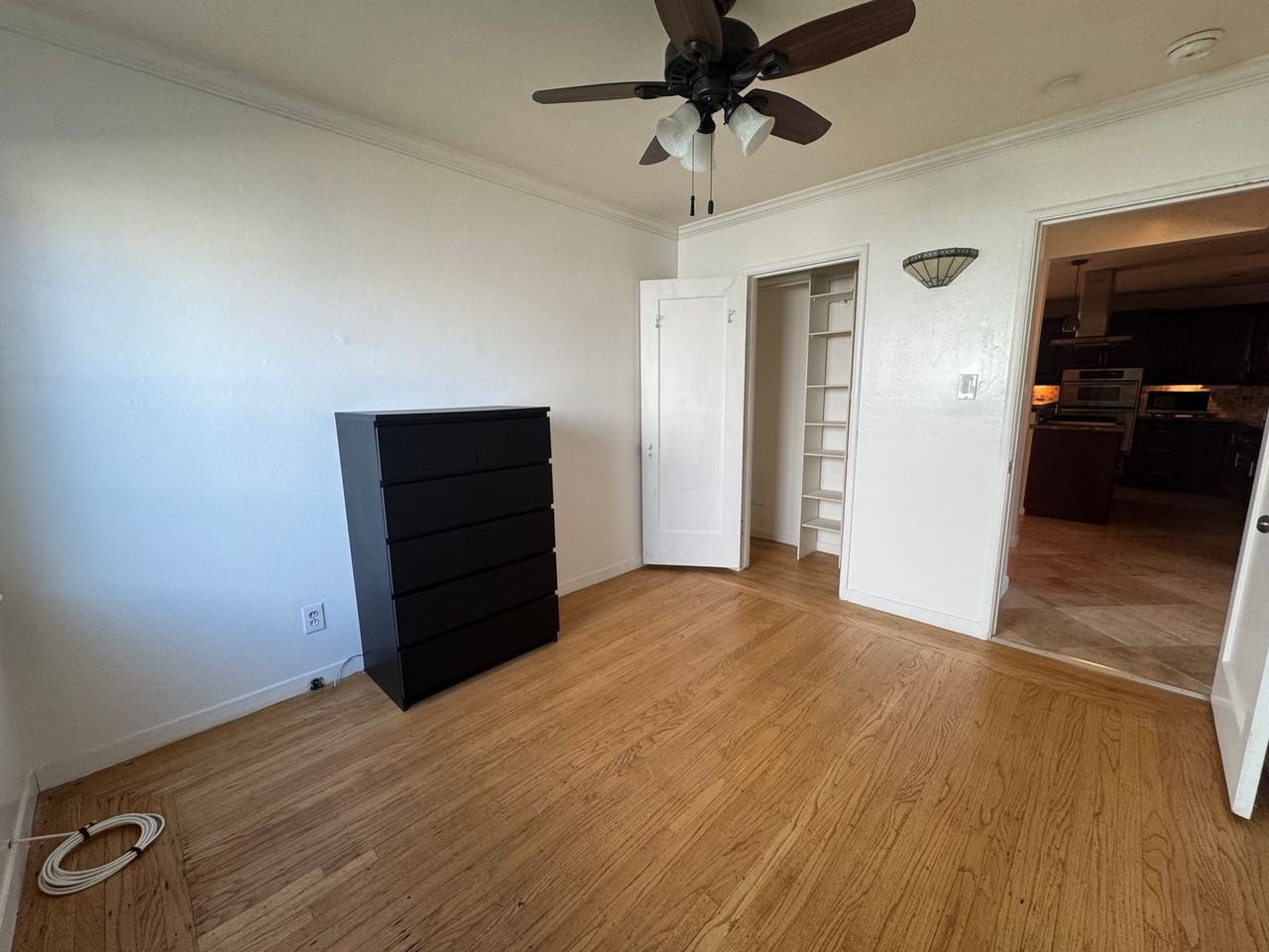 15040 Dewey St - Photo 5 of 34