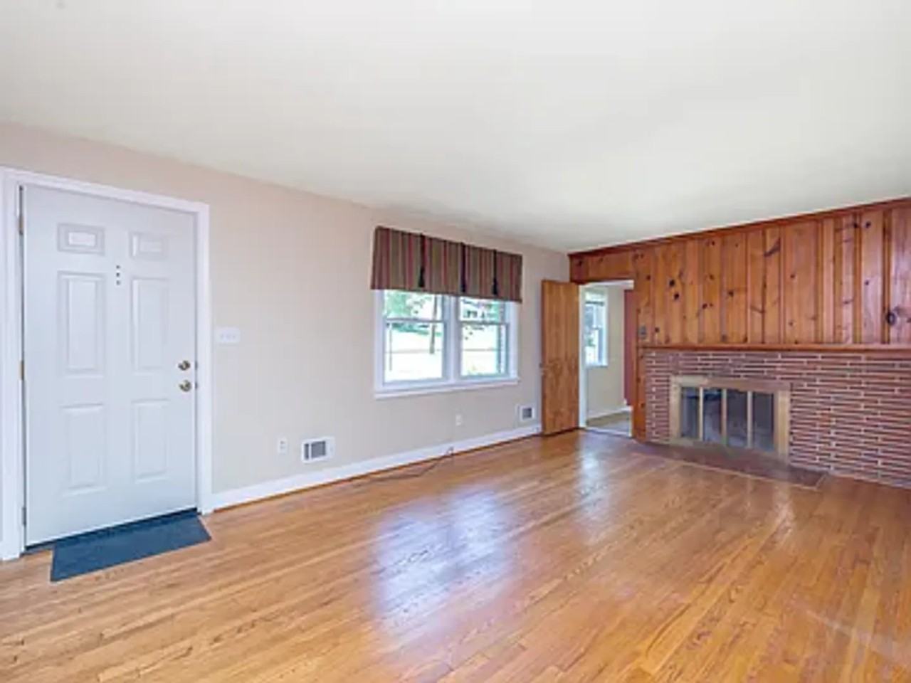 2811 Bon Oaks Ln - Photo 6 of 28