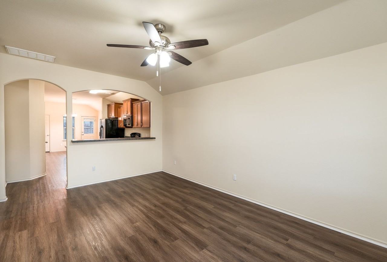 217 Azurite Dr - Photo 6 of 16
