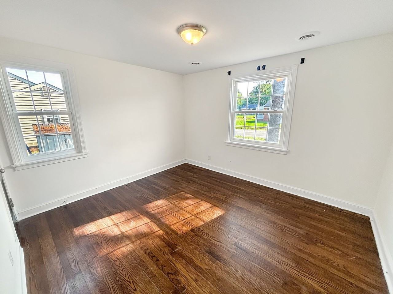4608 Chipoax Ave - Photo 5 of 11