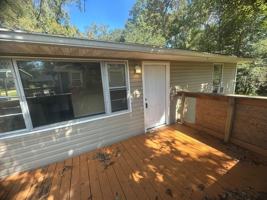 featured image of 10050 Elm St