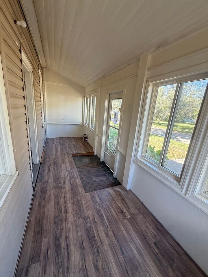 229 E 14th St - Photo 2 of 10