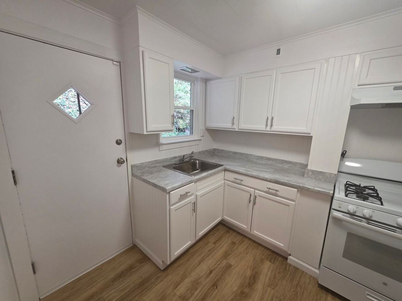 821 N 6th St - Photo 5 of 28