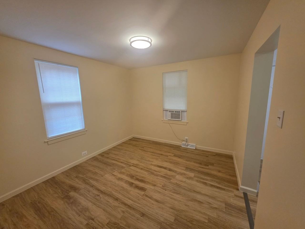 821 N 6th St - Photo 6 of 28