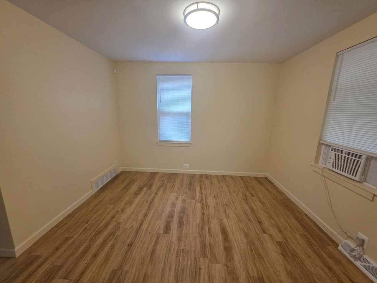 821 N 6th St - Photo 7 of 28