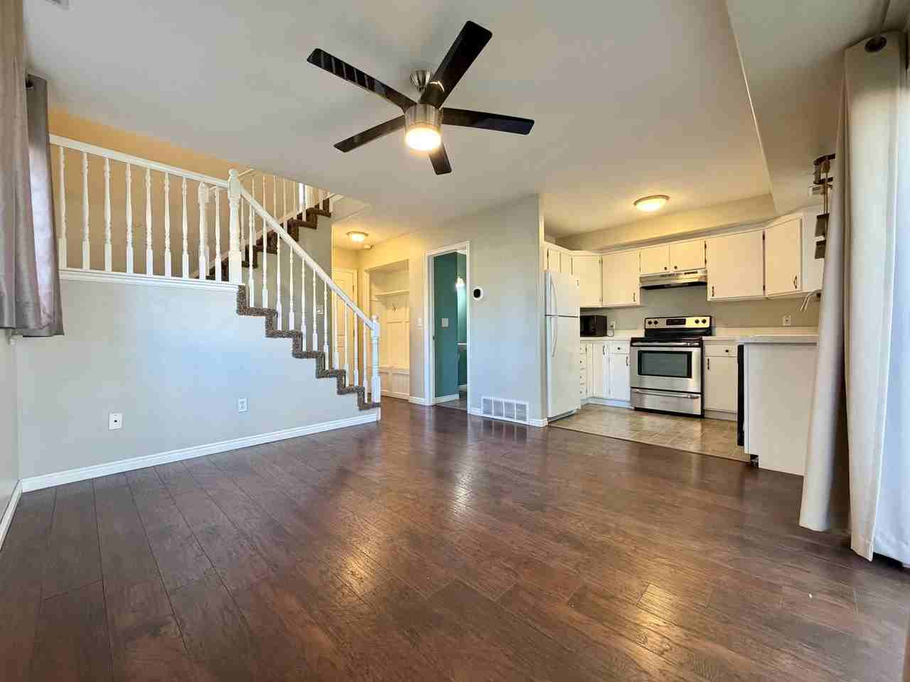 3724 3724 S 500 E - Photo 5 of 27