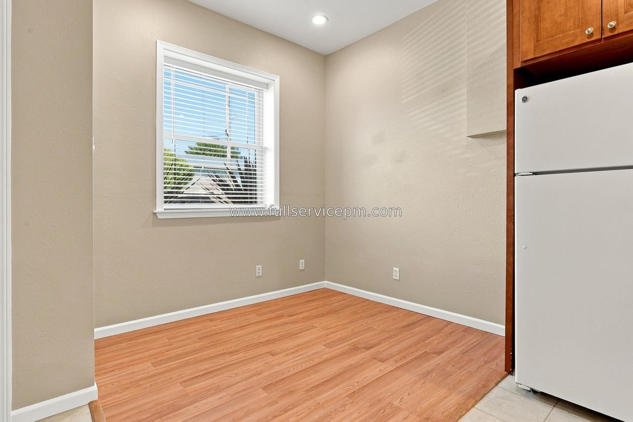 4303 Sw Myrtle St - Photo 3 of 18