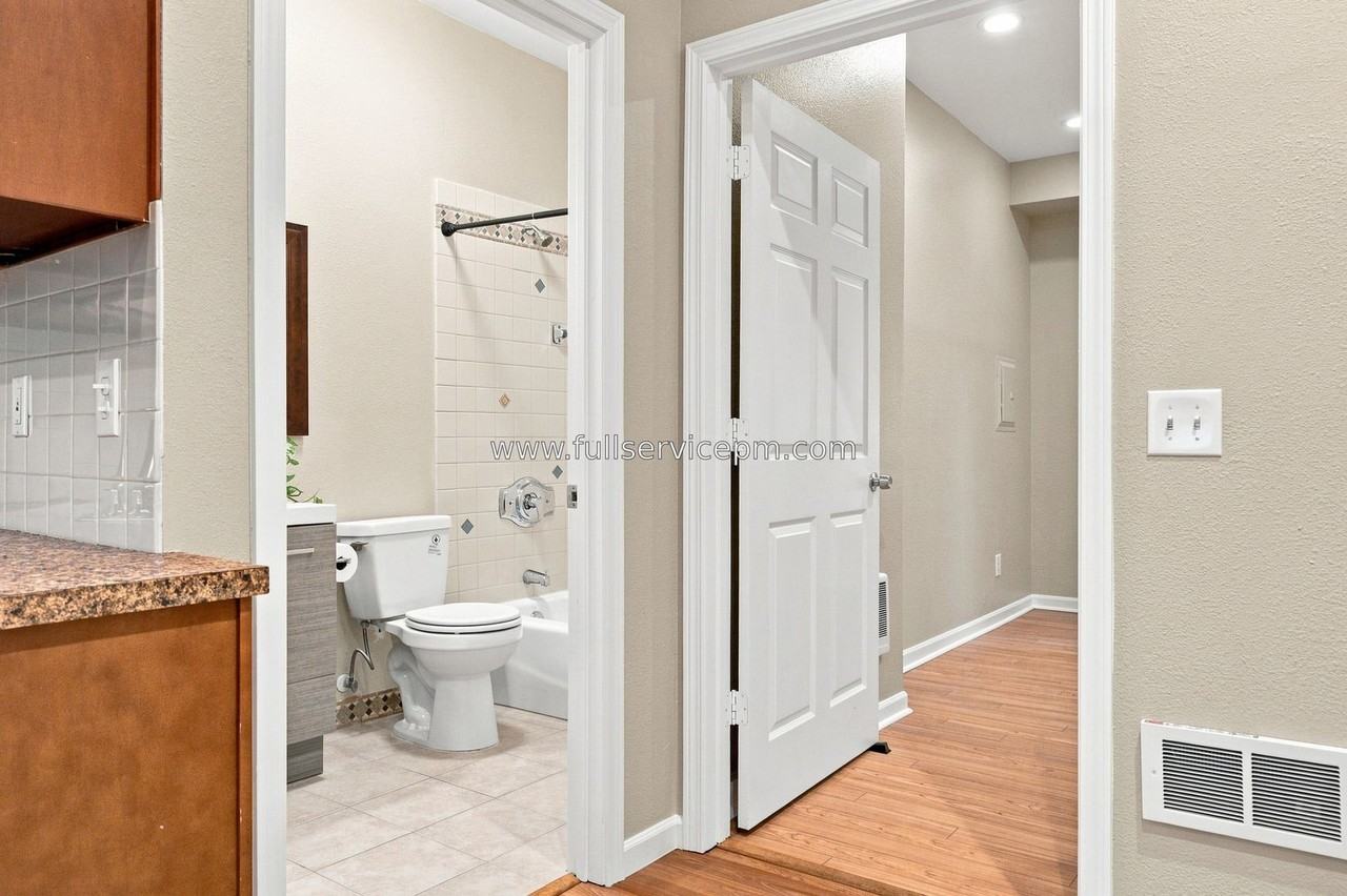 4303 Sw Myrtle St - Photo 7 of 18