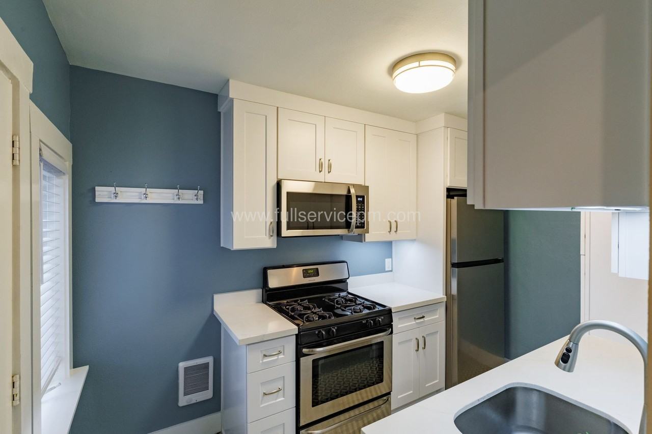 7103 1/2 California Ave Sw - Photo 2 of 24