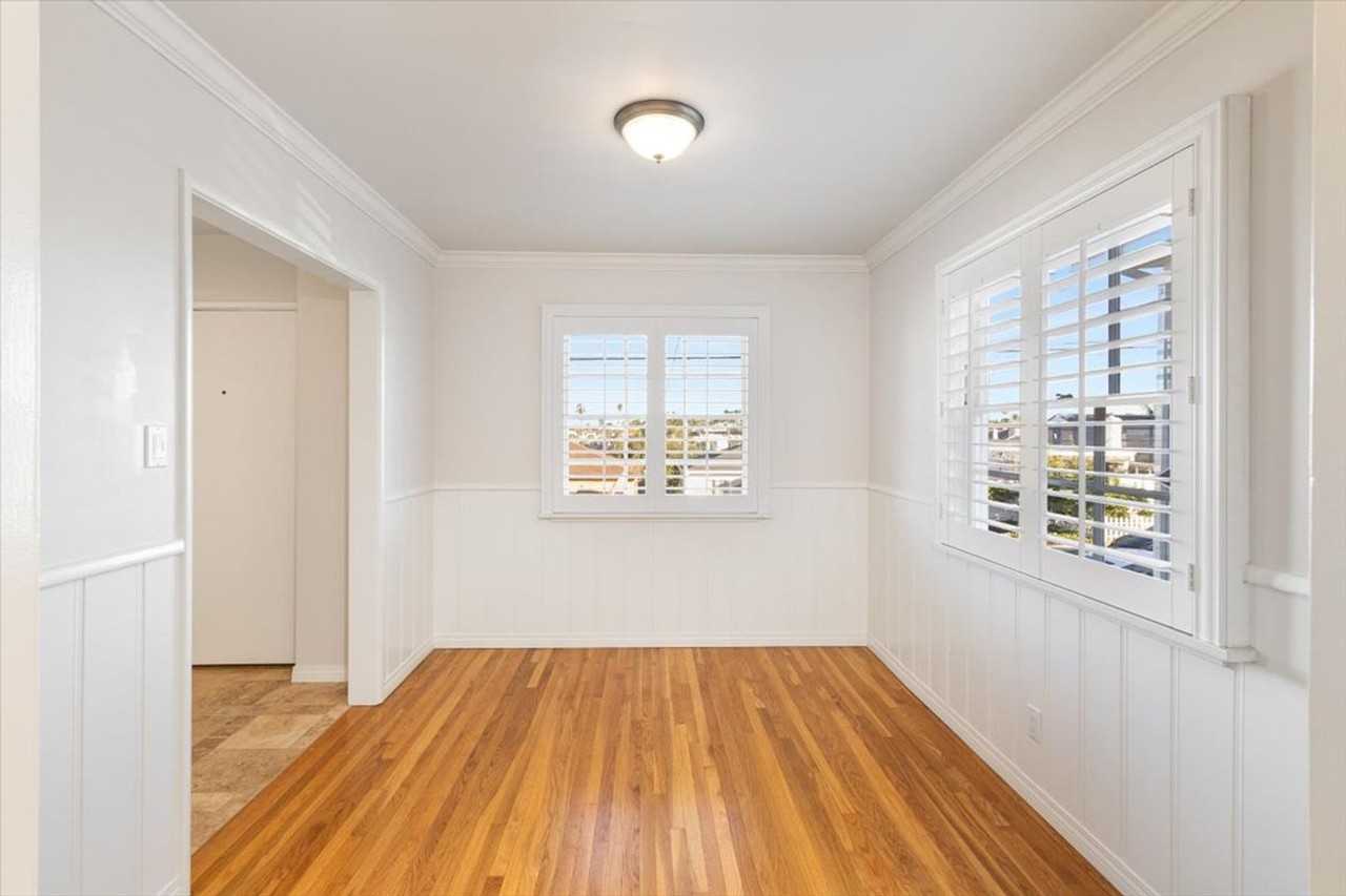 1026 9th St - Photo 4 of 22