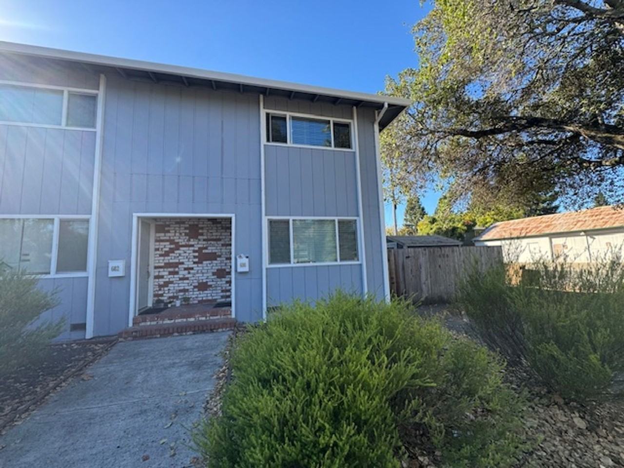 600 Pacific Ave - Photo 2 of 23