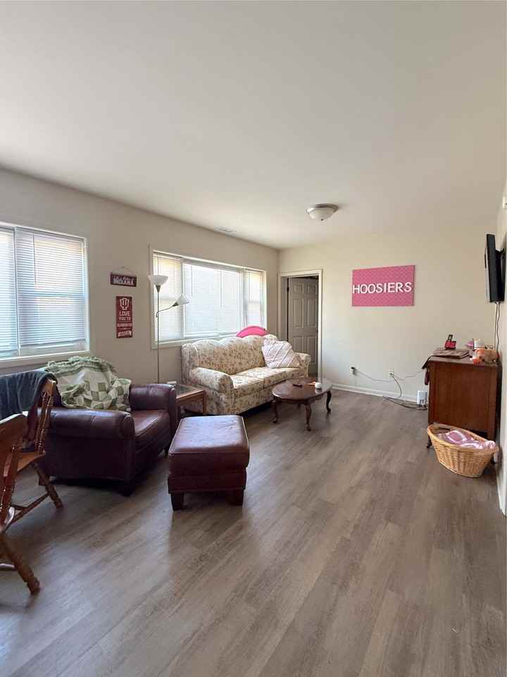 **August 2027** Perfect for IU Football Fans!! 5 Bed, 2.5 Bath with Outdoor Space!! - Photo 6 of 23