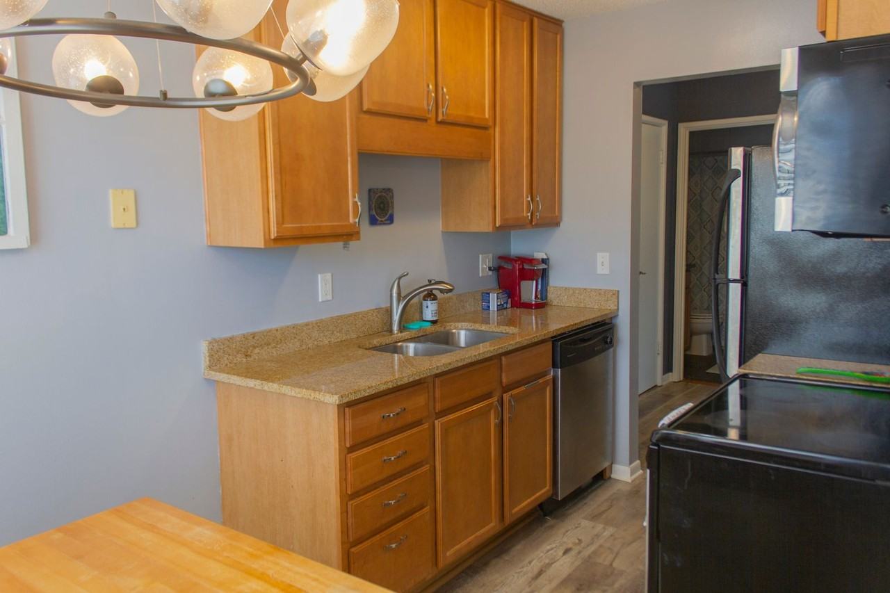 3236 Garfield Ave - Photo 5 of 11