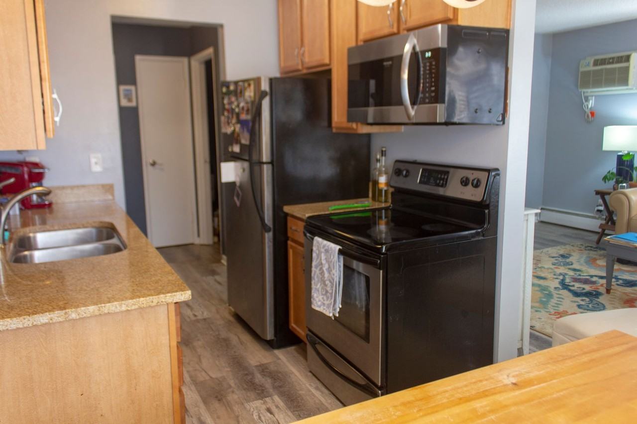3236 Garfield Ave - Photo 6 of 11