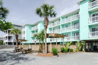 1013 Carolina Beach Ave N - Photo 1 of 1
