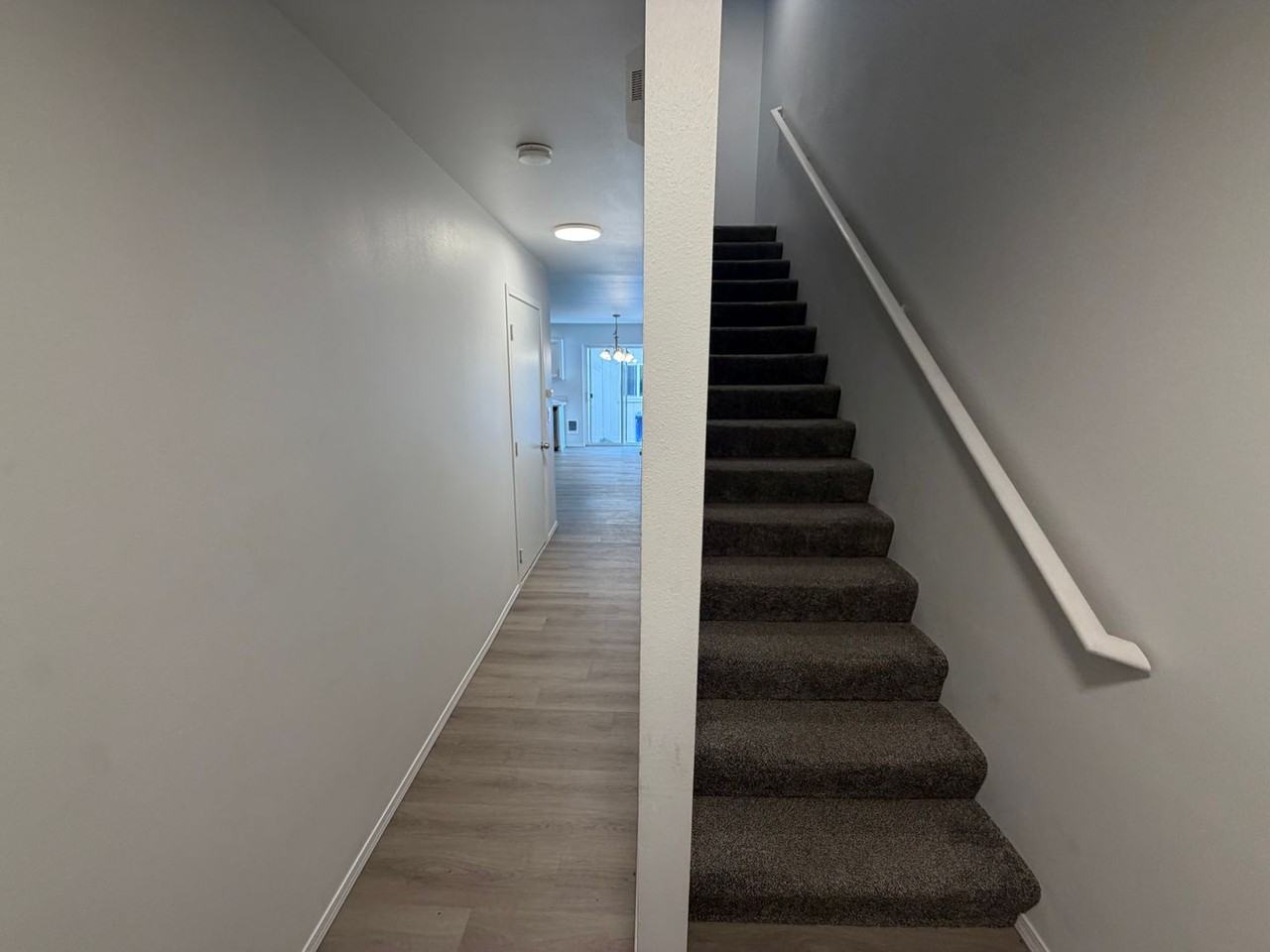4560 S Puget Sound Ave - Photo 2 of 16