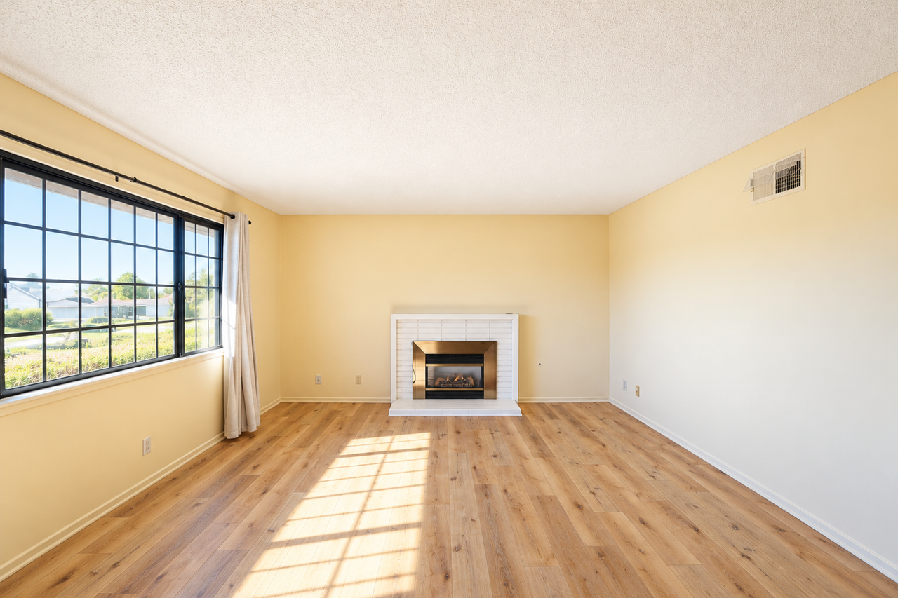 241 Regulus Ave - Photo 3 of 17