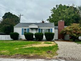 featured image of 428 N Olive St