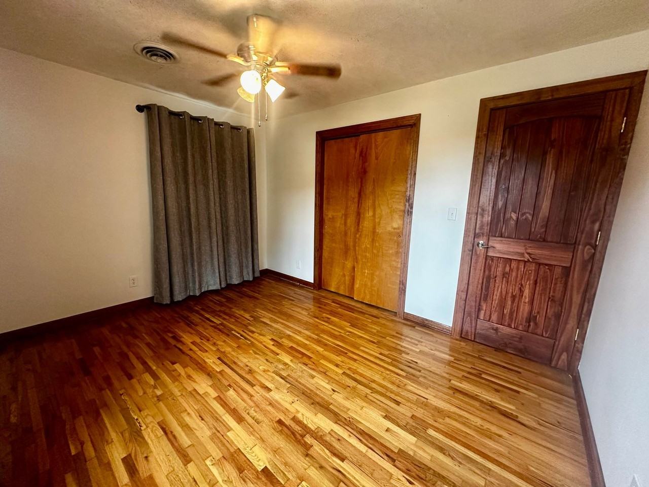 428 N Olive St - Photo 6 of 6