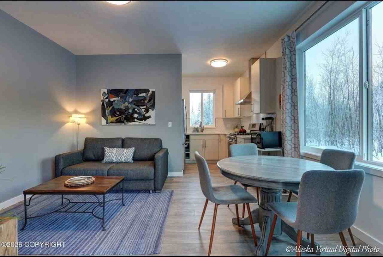 242 Tanner Cir - Photo 2 of 11