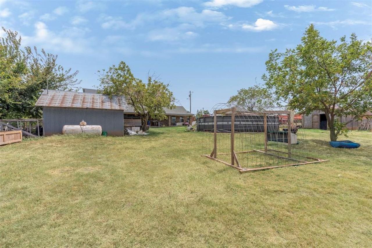 7435 N Peebly Rd - Photo 5 of 20