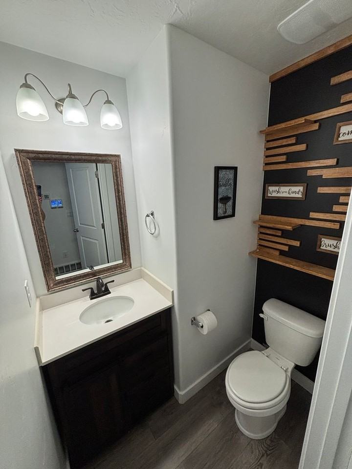 8559 W Meadow Bank Way - Photo 3 of 36