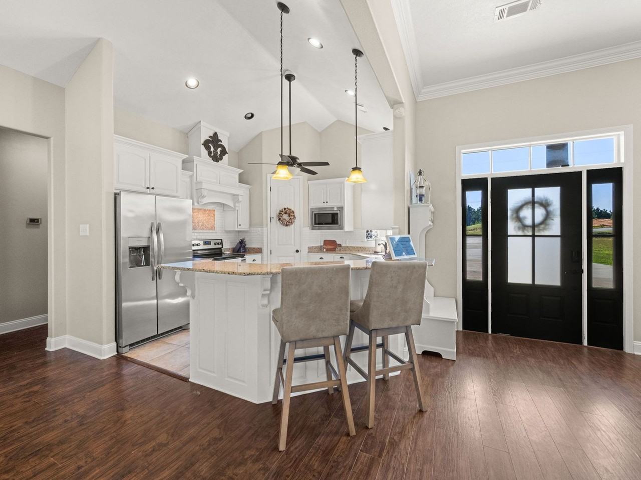 166 Woods Rd - Photo 5 of 14