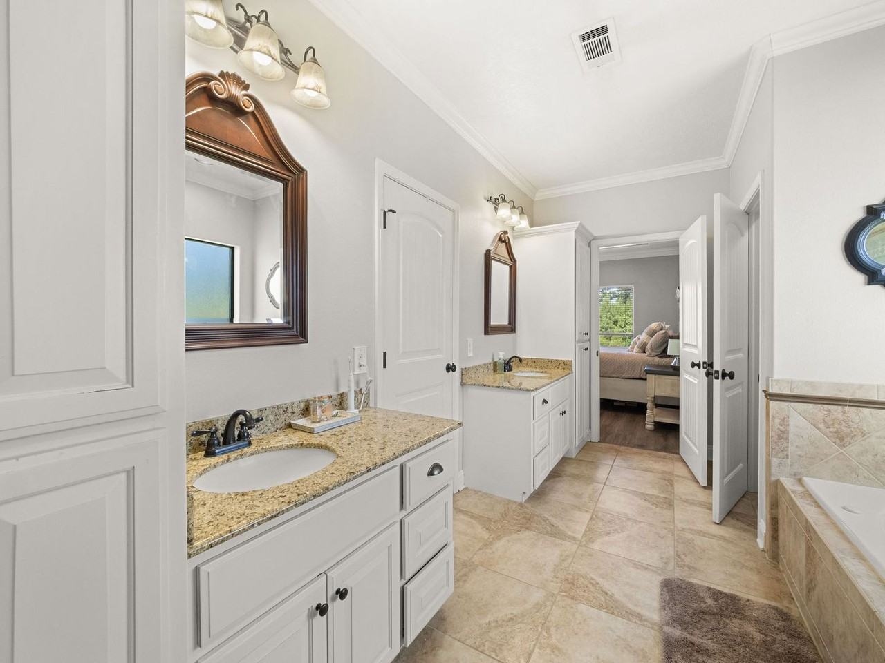 166 Woods Rd - Photo 7 of 14