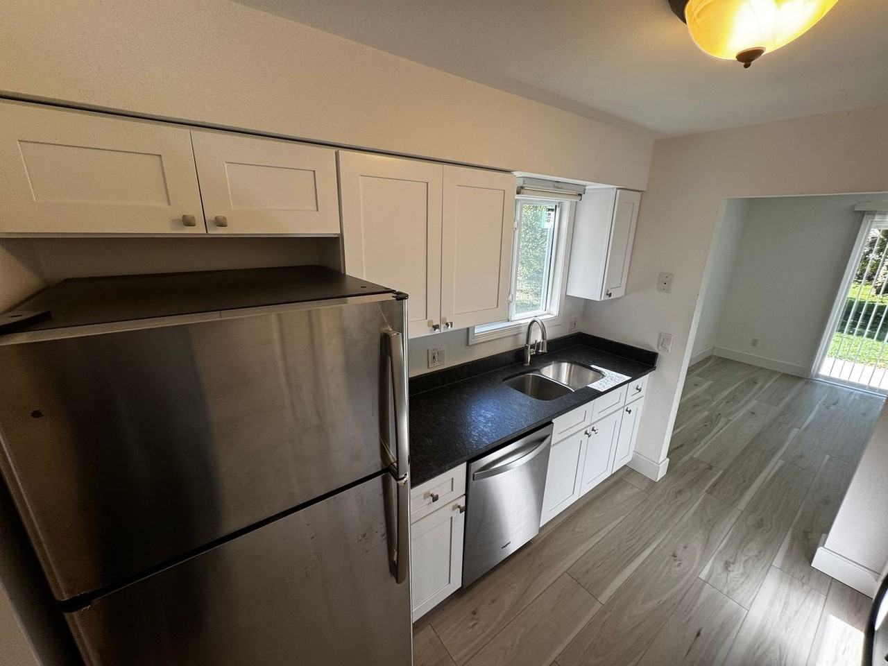5725 Pine Rdg - Photo 4 of 17