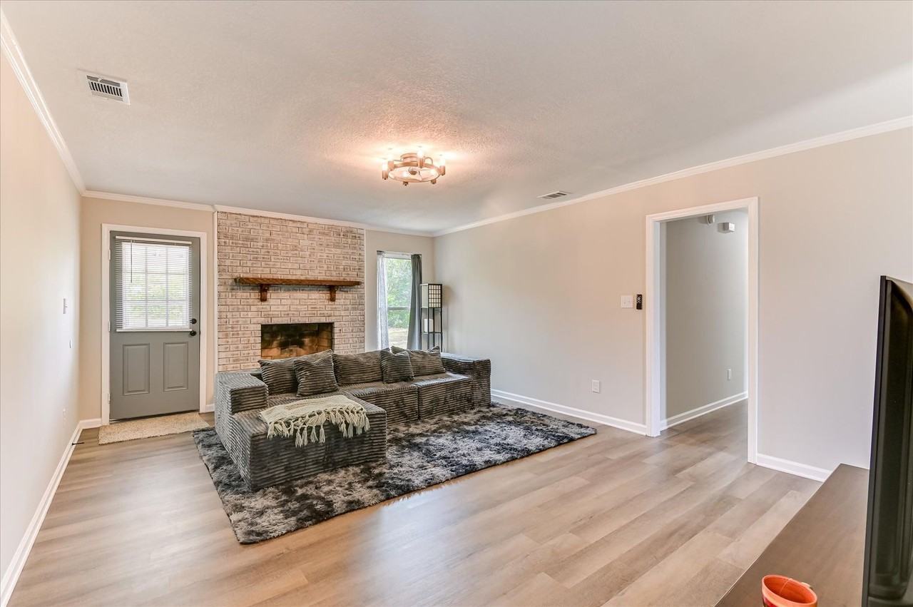 4124 Country Ln - Photo 6 of 27