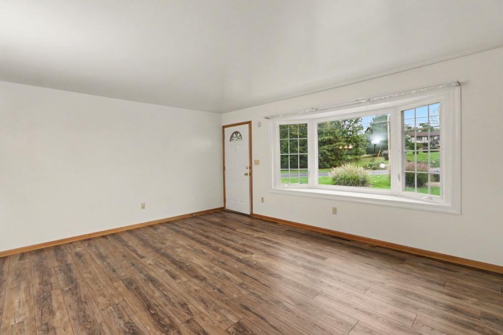 420 Heisers Ln - Photo 3 of 16