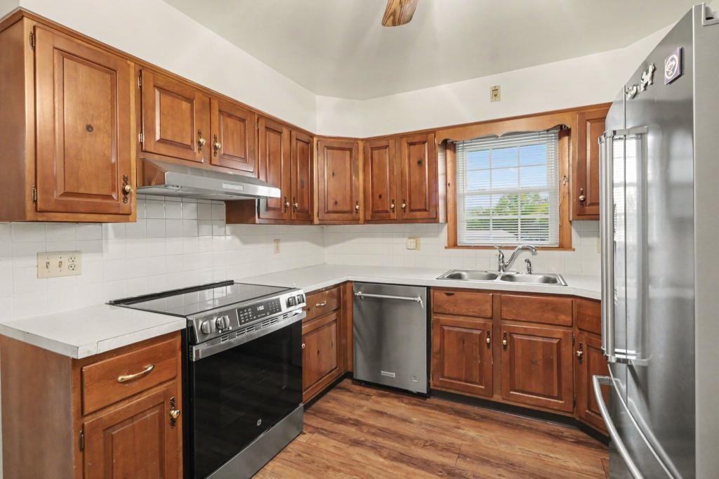 420 Heisers Ln - Photo 6 of 16