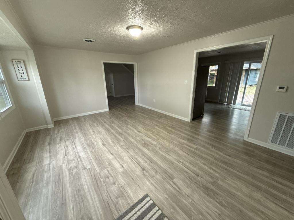2917 Meadowlark Rd - Photo 3 of 29