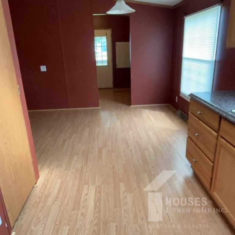 101 Morningwood Ln - Photo 6 of 22