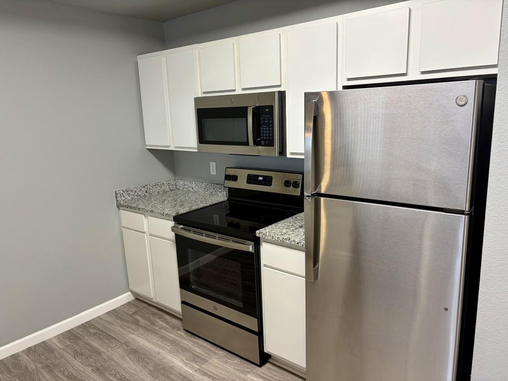 12922 Ironstone Way - Photo 2 of 15