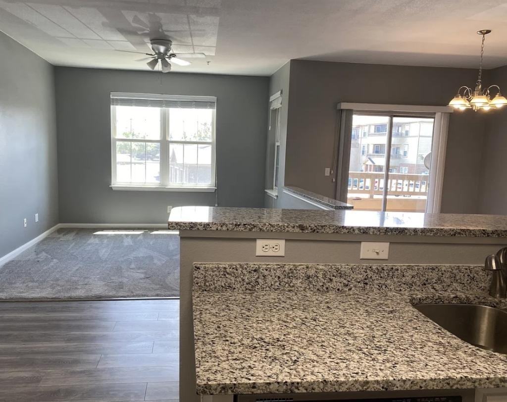 12922 Ironstone Way - Photo 3 of 15