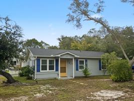 featured image of 142 Ne 38th St