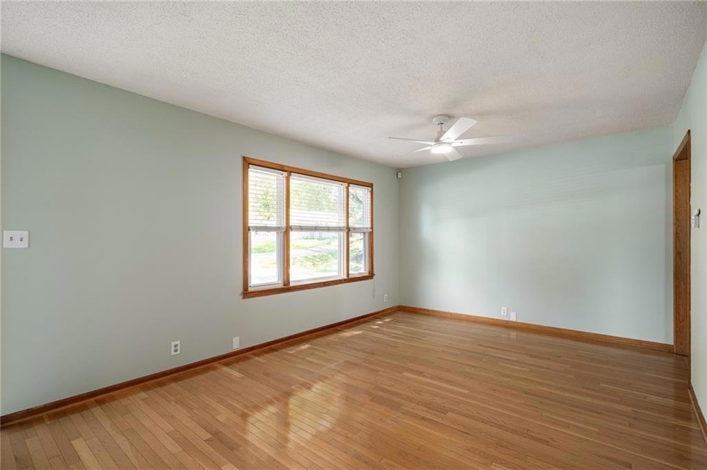 11124 W 69th Ter - Photo 4 of 10