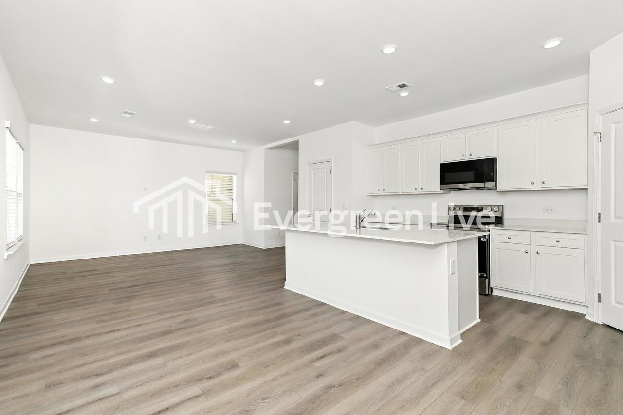 1223 Leyland Pass - Photo 6 of 15