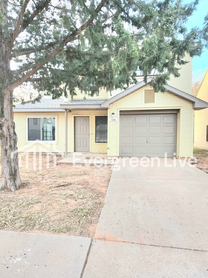 108 Crusader Ct - Photo 2 of 3